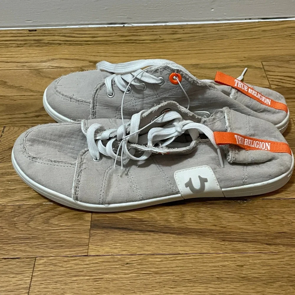 True Religion Sahana Gray Canvas Lace Up Sneakers Shoes Women's US 10‎ NWOT